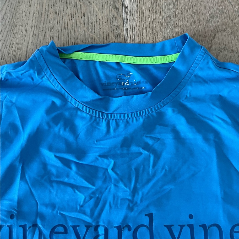 Vineyard Vines Men’s Swim Rash Guard Short Sleeve Shirt S - Picture 4 of 5